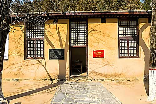 西柏坡红色教育基地：党员干部锤炼党性的精神熔炉