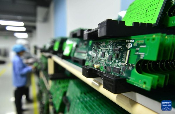 2026电子信息产业集群升级：AI何以成为核心增长引擎？