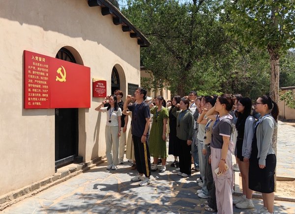 西柏坡群众路线红色教育，2026借服务业大会强信号升级