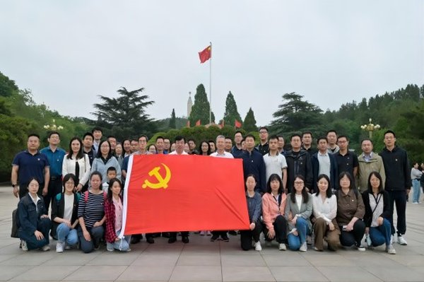 西柏坡斗争精神筑牢干部国安防线 直面2026国际风云