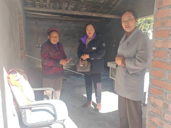 藏族大哥剐蹭后坚持赔偿 双向暖心为何戳中千万人