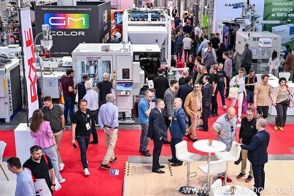 2026波兰人形机器人驱野猪，解锁民用场景全新边界