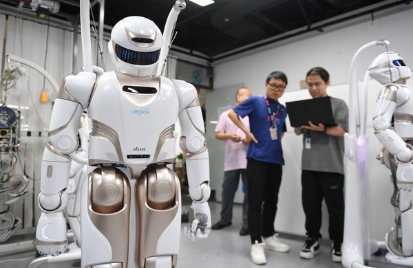 2026中国人形机器人赴海外驱野猪 真能当驱兽卫士？