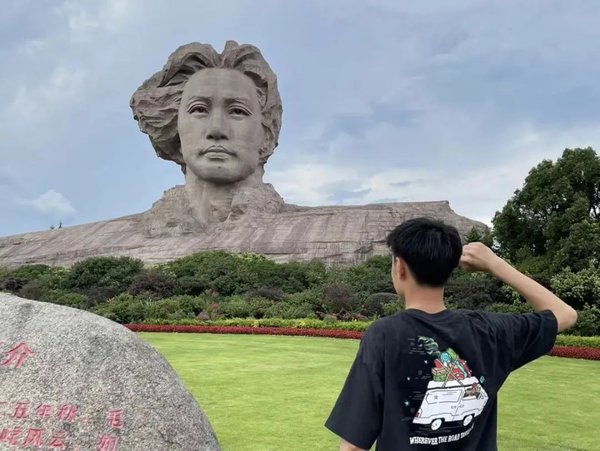 从进京赶考到太空赶考 红色精神