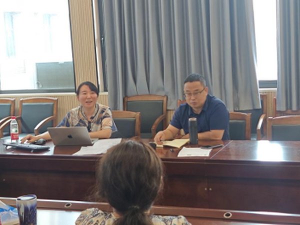新时代干部培训锚定家国担当，火箭军10套发射架震撼起竖