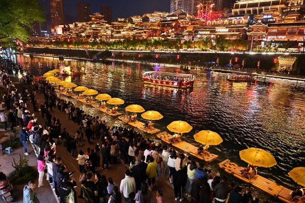体验经济引爆假日消费 3招打造青年追捧红培新范式