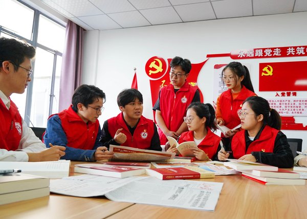 柏坡精神引领党建培训 立夏启新程赋能干部务实为民